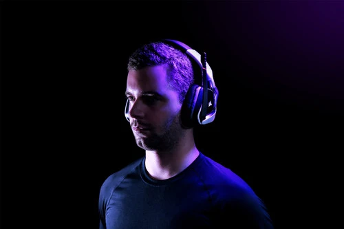 Corsair Void RGB Elite Draadloze Gaming Headset PC/PS4/PS5 Zwart/Wit 13 Corsair Void RGB Elite Draadloze Gaming Headset PC/PS4/PS5 Zwart/Wit - Afbeelding 13