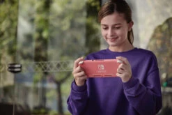 Nintendo Switch Lite Koraal + Super Mario Bros. Wonder + Beschermhoes -Nintendo Winkel 1406434 3