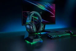 Razer Blackshark V2 Gaming Headset + USB Mic Enhancer 15 Razer Blackshark V2 Gaming Headset + USB Mic Enhancer -Nintendo Winkel 1469362