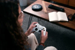 MICROSOFT Xbox Series S 1 TB Zwart + Wireless Controller Robot Wit 38 MICROSOFT Xbox Series S 1 TB Zwart + Wireless Controller Robot Wit -Nintendo Winkel 1829784 1