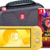 Nintendo Switch Lite Geel + Pokémon Scarlet + Bigben Beschermtas