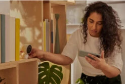 Google Pixel Tablet 128GB Wifi Creme En Dock Met Speaker + Nest Cam Indoor Wired -Nintendo Winkel 1874294 1