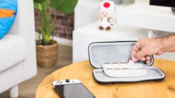 Nintendo Switch OLED Rood/Blauw + Just Dance 2024 + BlueBuilt Beschermhoes 32 Nintendo Switch OLED Rood/Blauw + Just Dance 2024 + BlueBuilt Beschermhoes -Nintendo Winkel 1917730 1