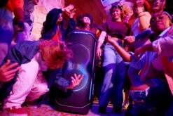 JBL Partybox Ultimate Zwart -Nintendo Winkel 1953078